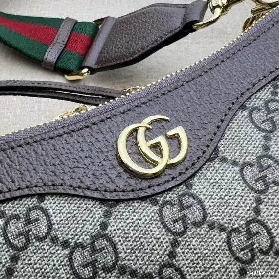 First bag ru shoulder Gucci Ophidia bag-25*15.5*6cm small 0629